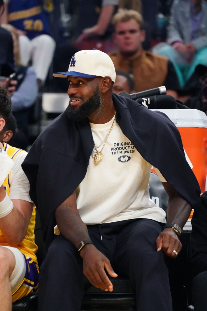 詹姆斯目前没有参与筹划国际篮球联赛 将专注于在NBA的最后几年